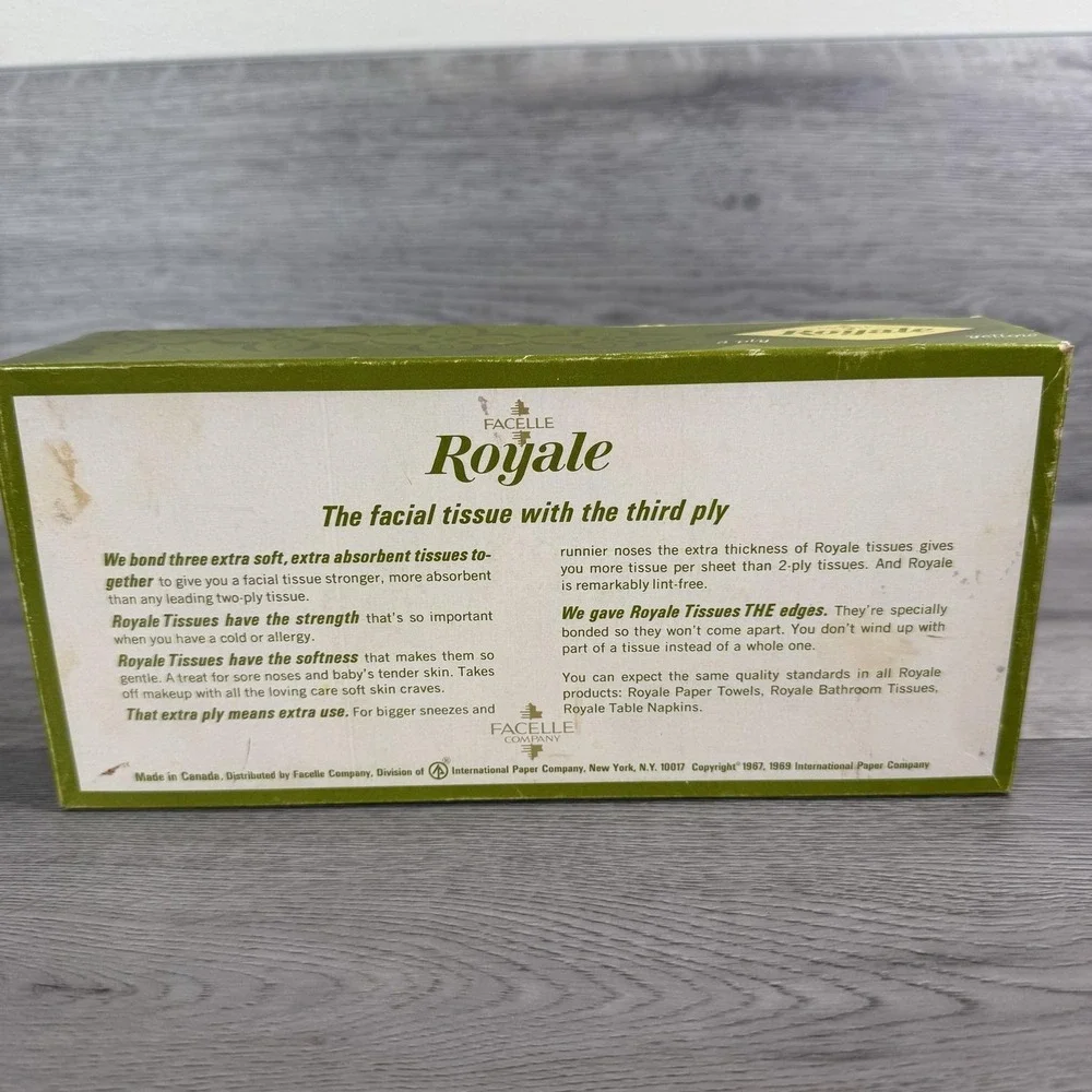 Vintage Facelle Royale Yellow 3 Ply Facial Tissues Box 70 Count 1969 Canada